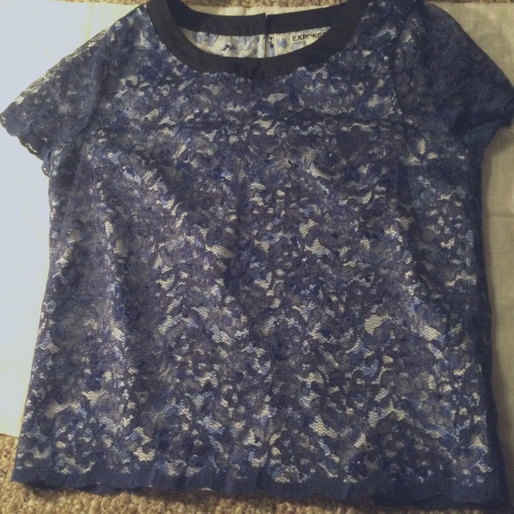 Adorable Express size small women’s top w/ layer of blue lace on top of shirt - Picture 1 of 9